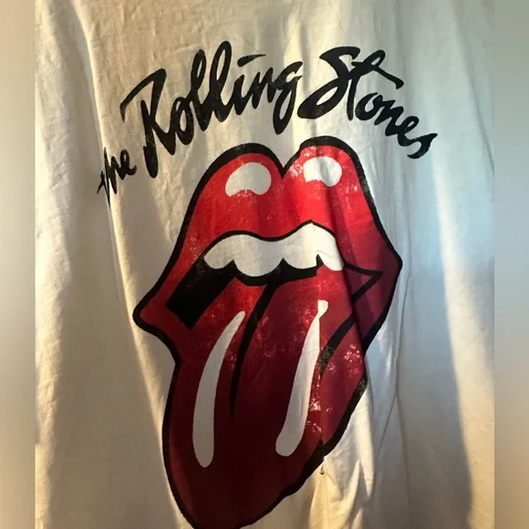 H&M tee - Picture 2 of 5